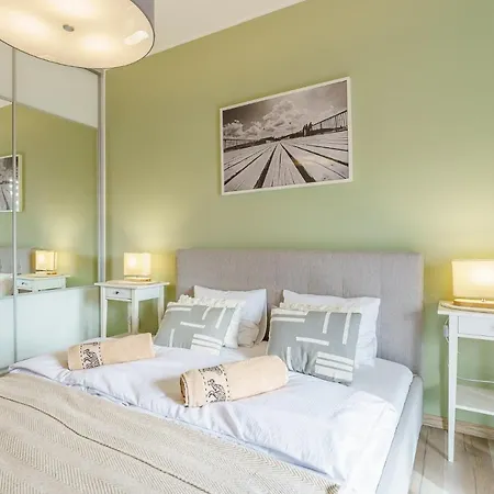 Lighthouse - Polanki Park A305 Apartment